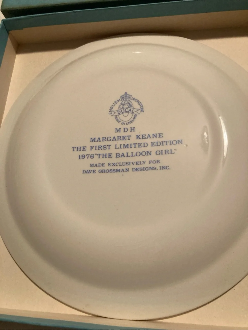 'The Balloon Girl' Decorative Plate - 1976 - Picture 3 of 5
